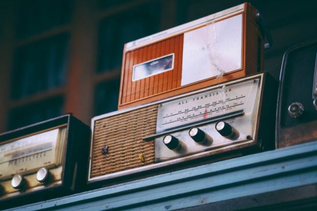 radio indoor
